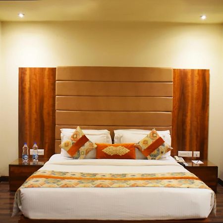 One Earth Avaas Hotel Amritsar Exterior photo